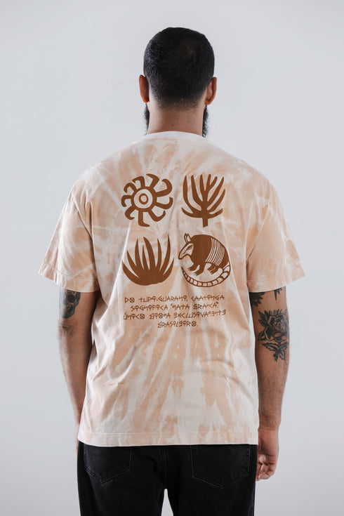 Camiseta Agroecológica Rupestre Tie-dye Açafrão - Fit Oversized
