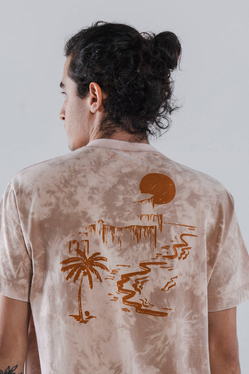 Camiseta Agroecológica Quintal Tie-dye Urucum e Angico - Fit Oversized