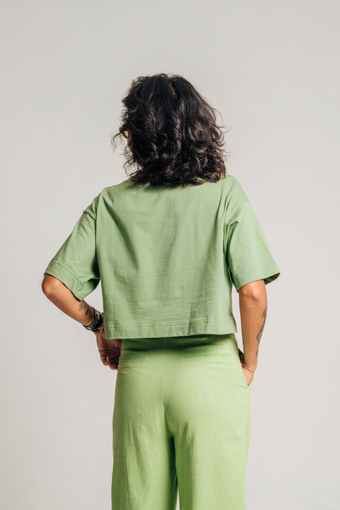 Camiseta Básica Agroecológica - Fit Cropped - Verde Ervilha