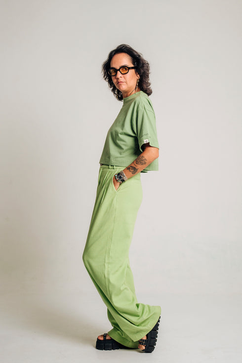 Camiseta Básica Agroecológica - Fit Cropped - Verde Ervilha