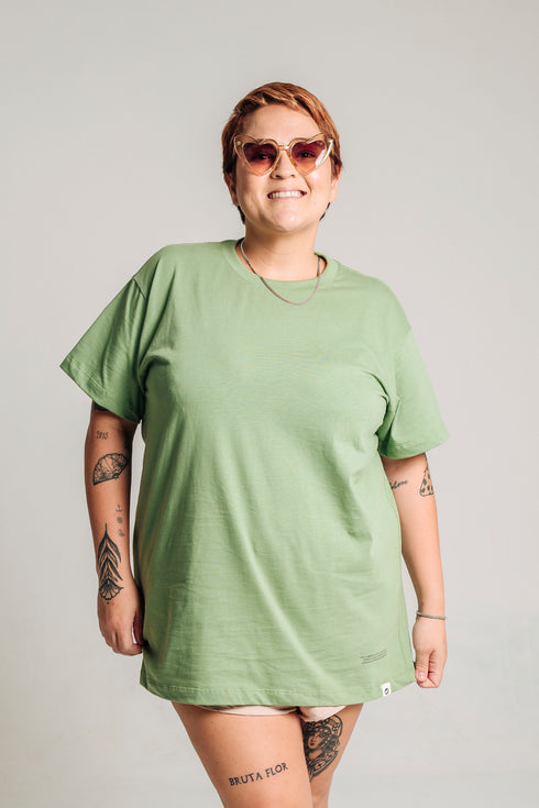 Camiseta Básica Agroecológica - Fit Regular - Verde Ervilha