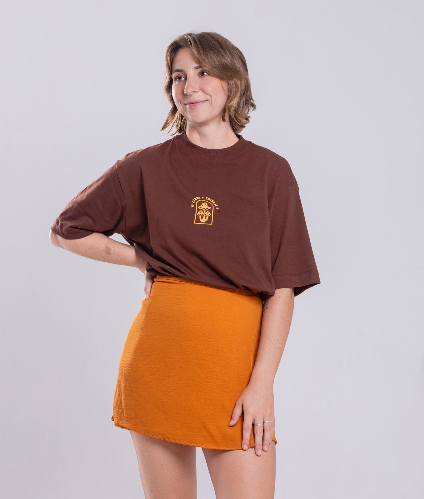 Camiseta Agroecológica Libre e Salvage – Cor Marrom Macaxeira – Fit Oversized