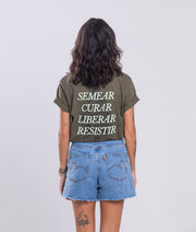 Camiseta Agroecológica Sativa – Cor Verde Couve – Fit Regular